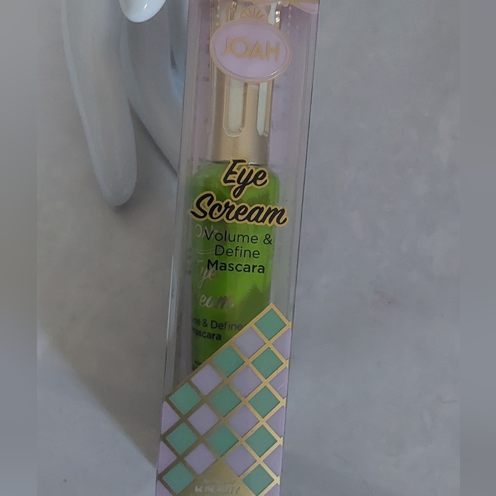 Eye Scream Volume Black Mascara‎